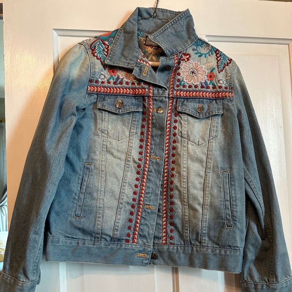 Johnny Was Jean Jacket Embroidered S